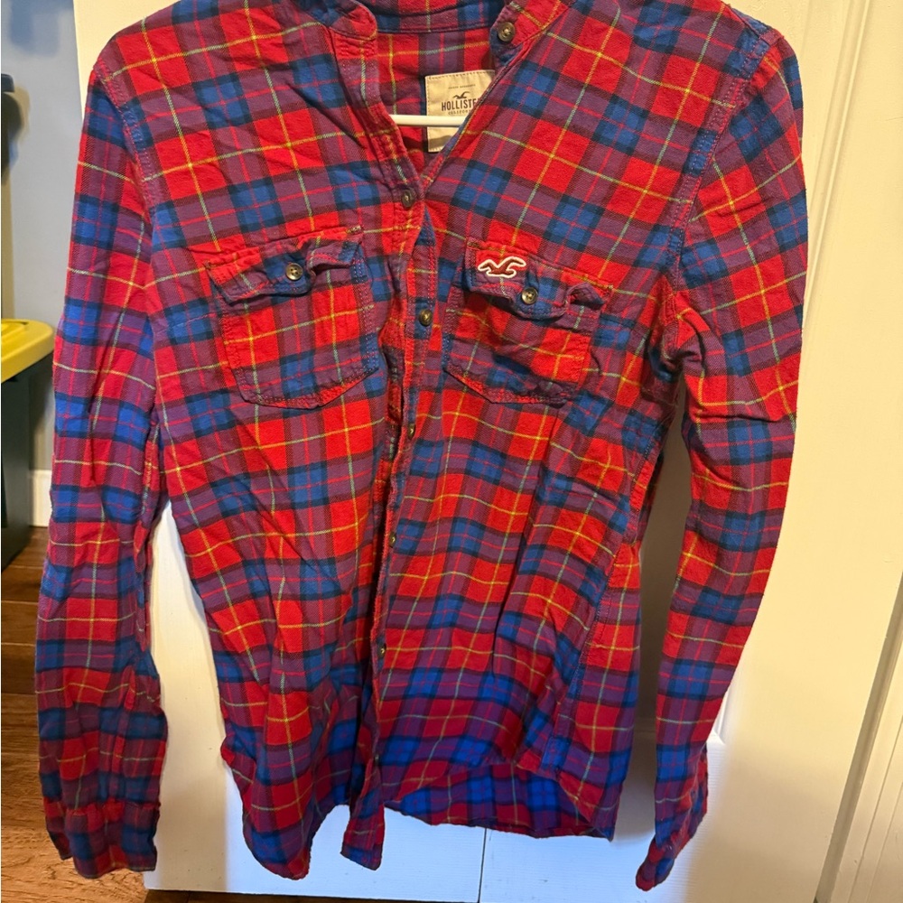 Hollister Vibrant Plaid Button-Up